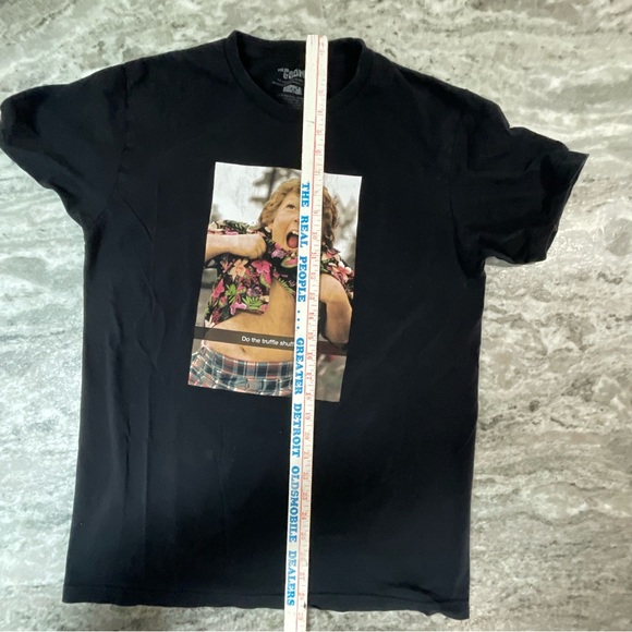The Goonies Truffle Shuffle graphic shirt size medium (G1) - Picture 6 of 6